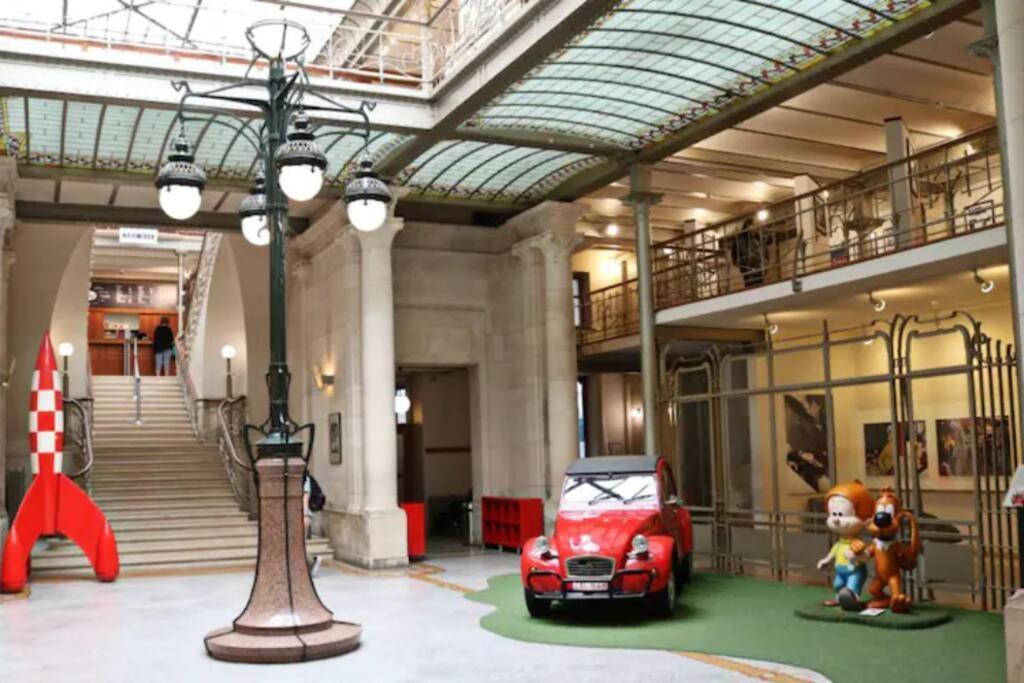 L'INDUSTRIAL Netflix - 500m Musée BD Angulema Exterior foto